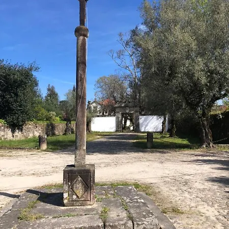 Dom wakacyjny Casa Do Cruzeiro Do Outeiro -comfort And Tradition