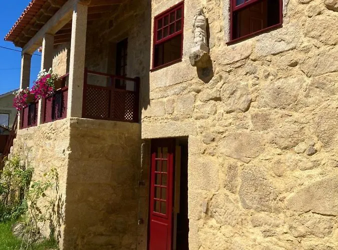 Casa Do Cruzeiro Do Outeiro -comfort And Tradition Feriehus